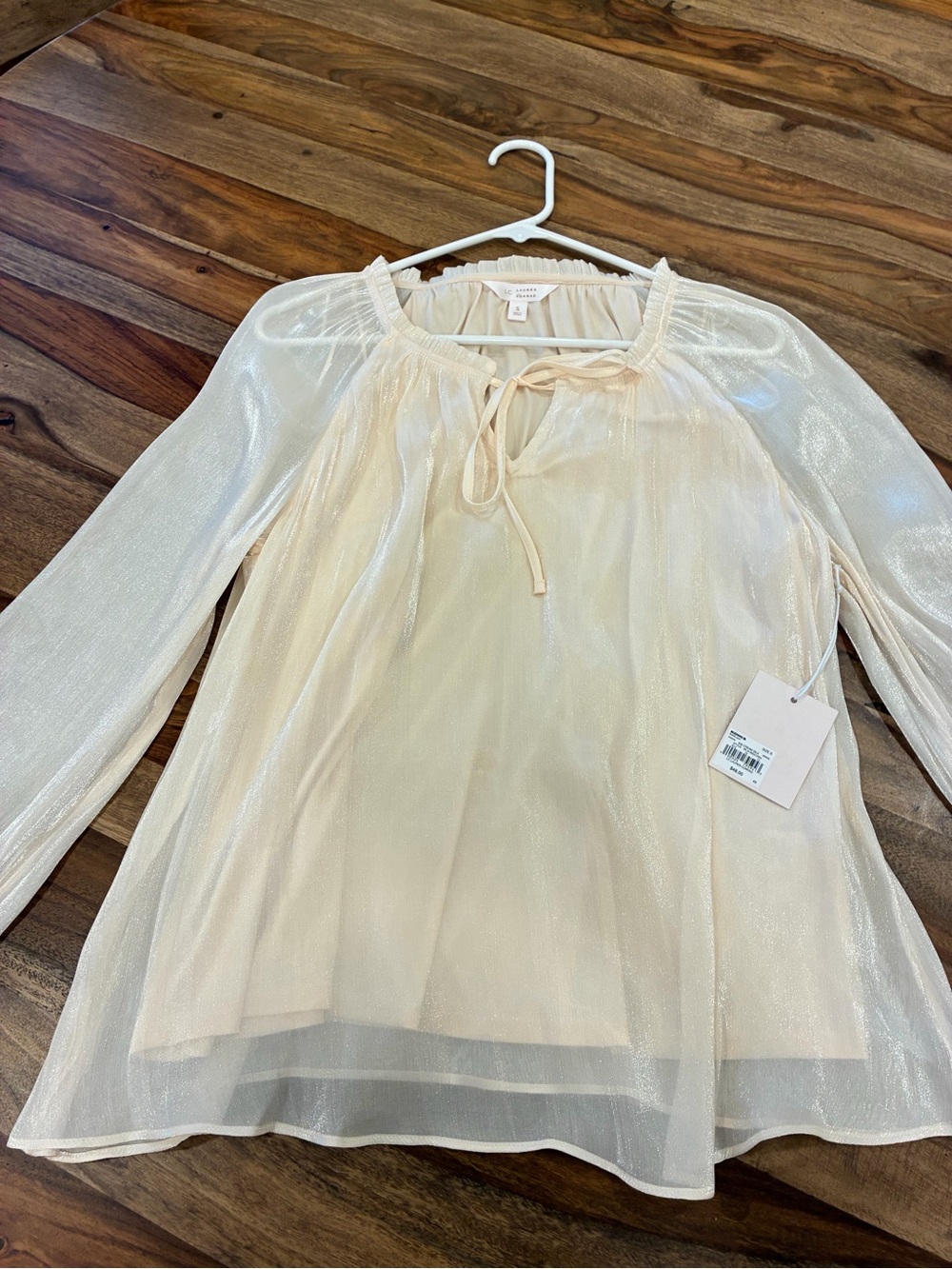 Lauren Conrad Flowy Cream Blouse - NWT. Size small.